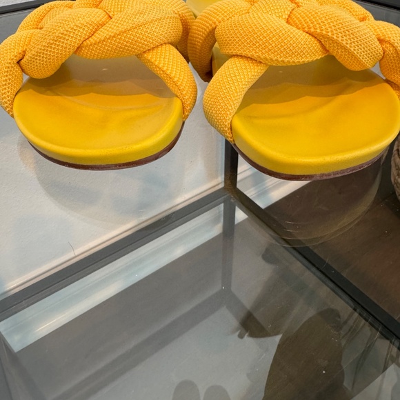 ROTHYS Women’s Bubble Slide Slip On Sandal in Canary Yellow Size 7.5 - Picture 4 of 14